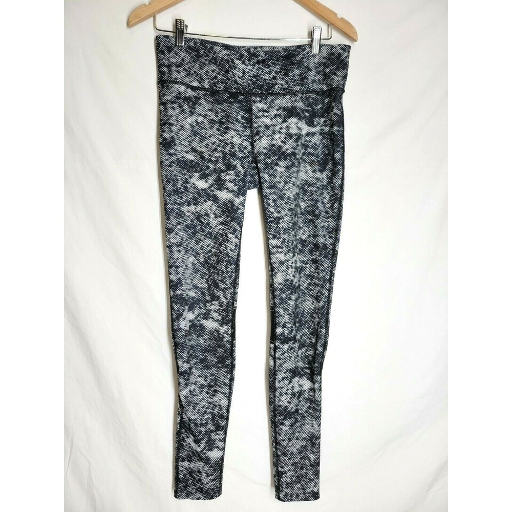 Under Armour Women's Size Medium Black Sea wheeze Gear Mesh Leggings